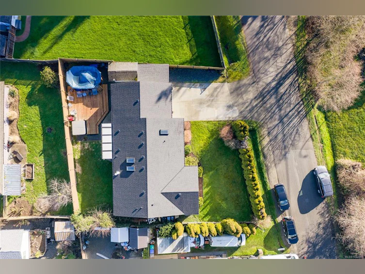 1605 Sharon Place, French Creek, BC, V9P 1Y7 - 40