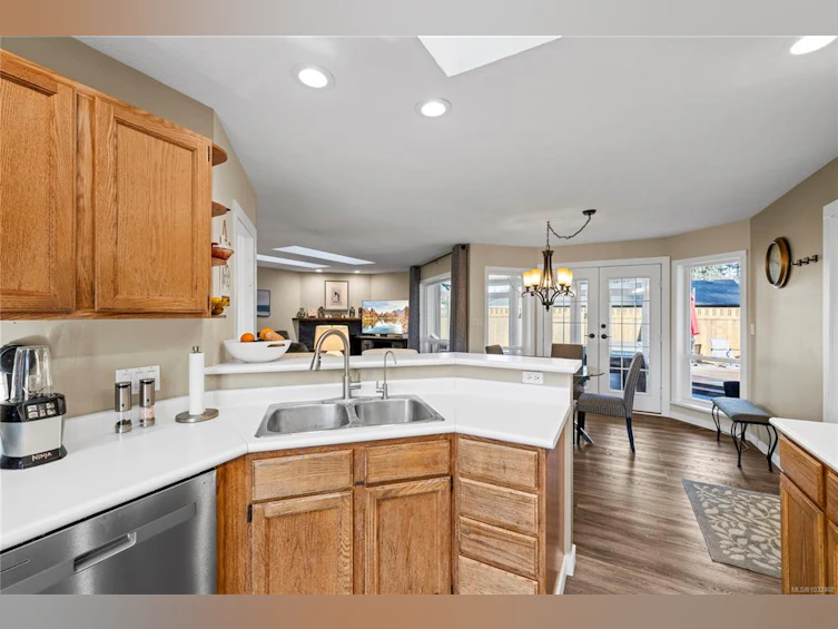 1605 Sharon Place, French Creek, BC, V9P 1Y7 - 19