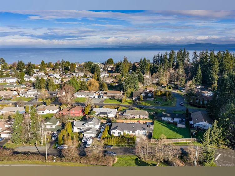 1605 Sharon Place, French Creek, BC, V9P 1Y7 - 41