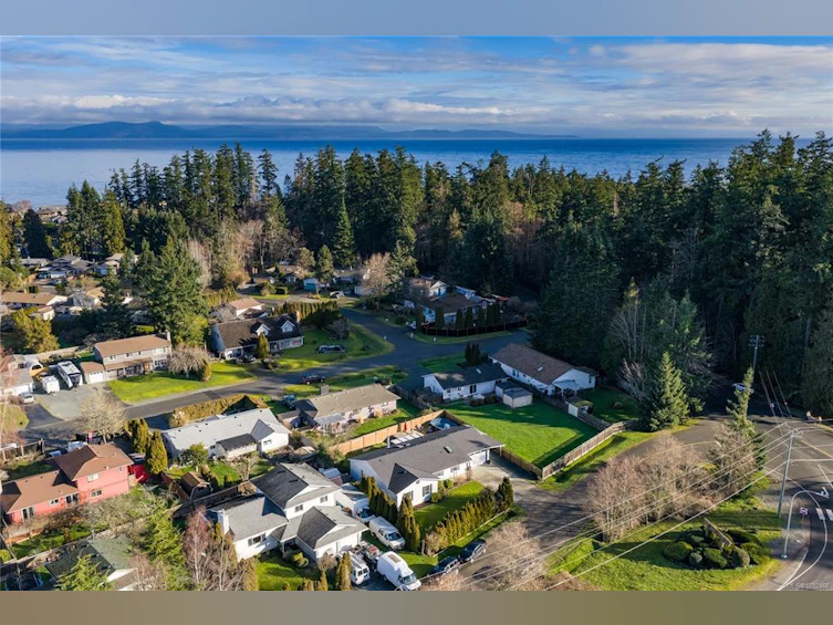 1605 Sharon Place, French Creek, BC, V9P 1Y7 - 44