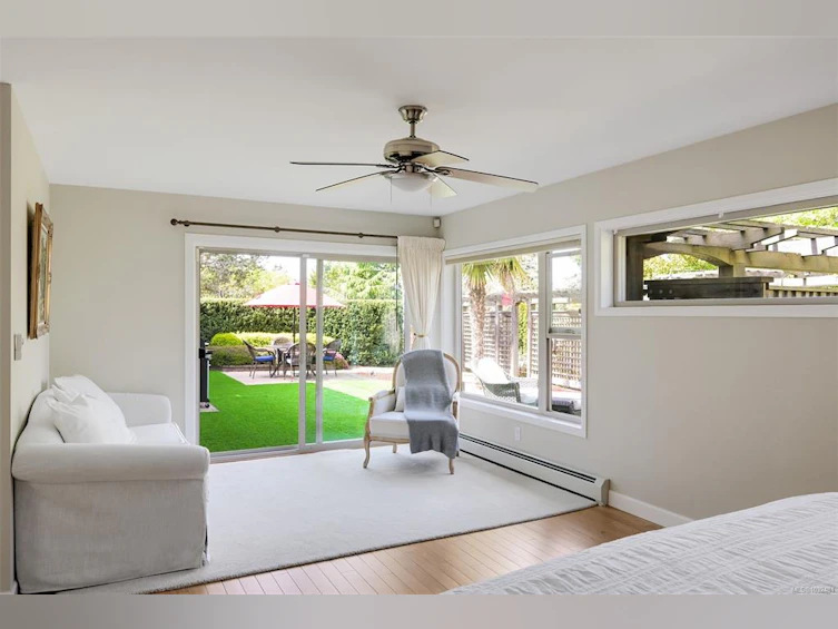 2770 Arbutus Road, Saanich, BC, V8N 5X4 - 39