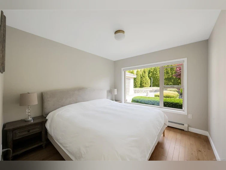 2770 Arbutus Road, Saanich, BC, V8N 5X4 - 49