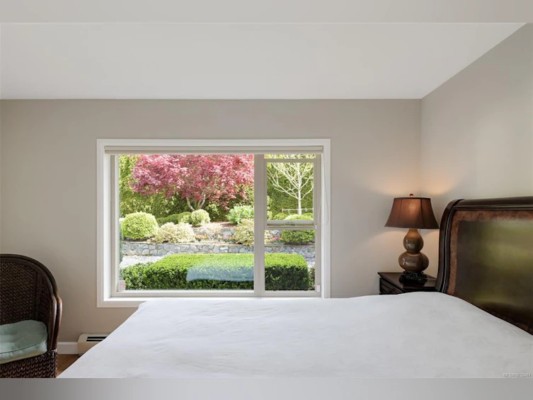 2770 Arbutus Road, Saanich, BC, V8N 5X4 - 45