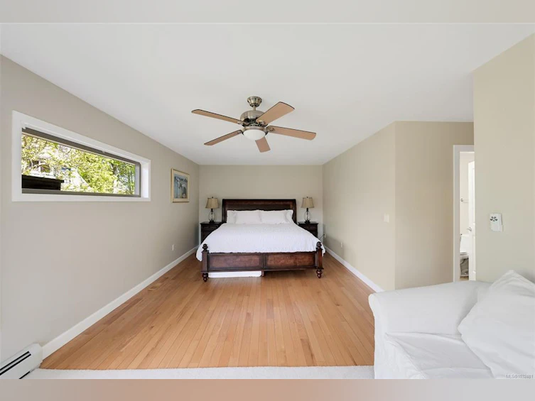 2770 Arbutus Road, Saanich, BC, V8N 5X4 - 38