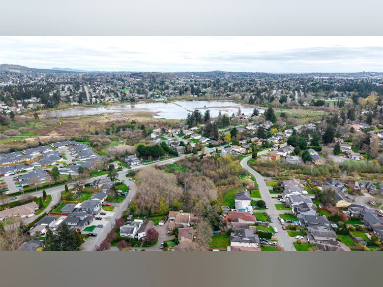 4104 Interurban Road, Saanich, BC, V8Z 7H4 - 2
