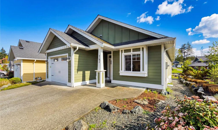147 Village Way