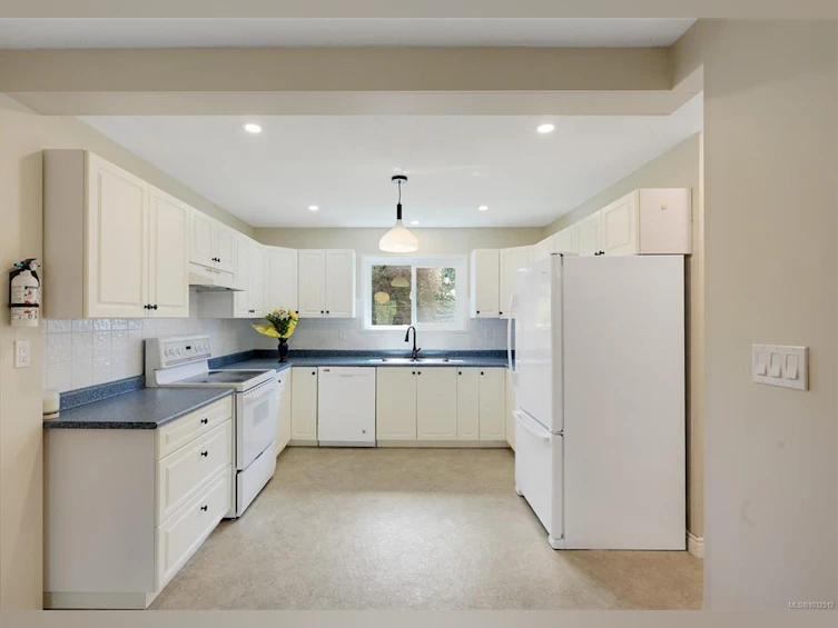 9-1917 Kaltasin Road, Sooke, BC, V9Z 0B4 - 6