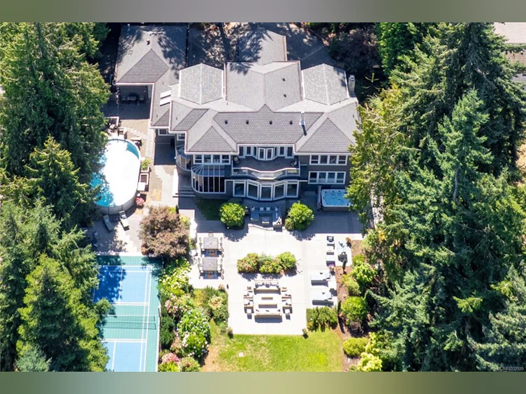 1895 Widgeon Road, Qualicum Beach, BC, V9K 1Y8