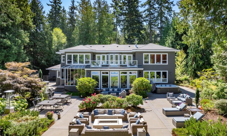 1895 Widgeon Road