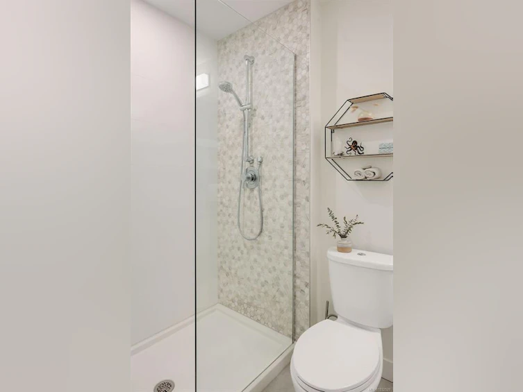 111-960 Reunion Avenue, Langford, BC, V9B 0W5 - 13