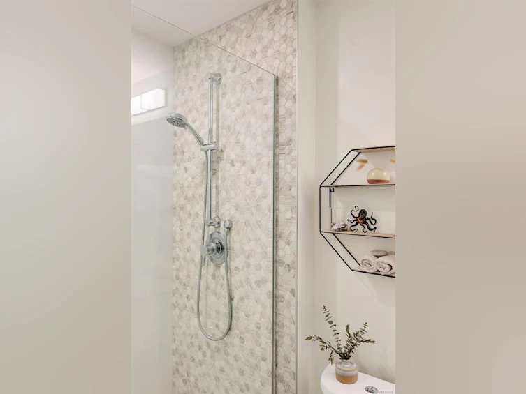 111-960 Reunion Avenue, Langford, BC, V9B 0W5 - 11