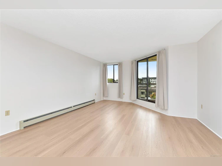611-1745 Leighton Road, Victoria, BC, V8R 6R6 - 2