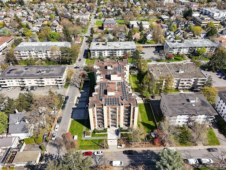 611-1745 Leighton Road, Victoria, BC, V8R 6R6