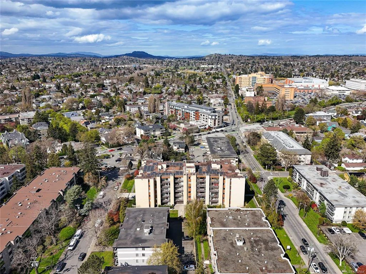 611-1745 Leighton Road, Victoria, BC, V8R 6R6 - 22