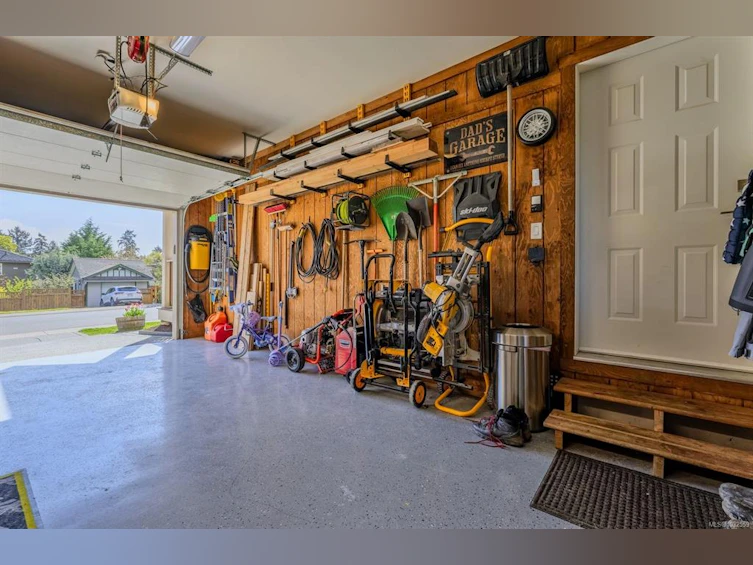 261 Applegreen Avenue, Nanaimo, BC, V9R 0A6 - 36