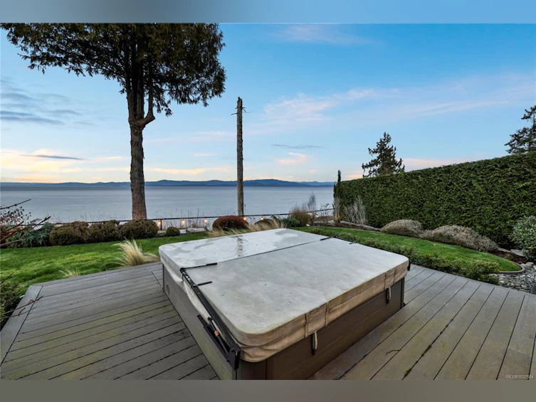 891 Bluffs Drive, Qualicum Beach, BC, V9K 0A2 - 93