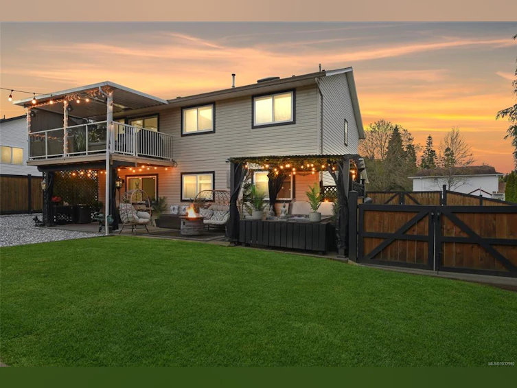 1866 Hawk Drive, Courtenay, BC, V9N 8Y8 - 12