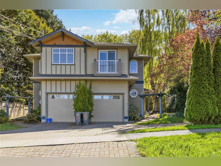 1089 Colville Road, Esquimalt, BC, V9A 4P9
