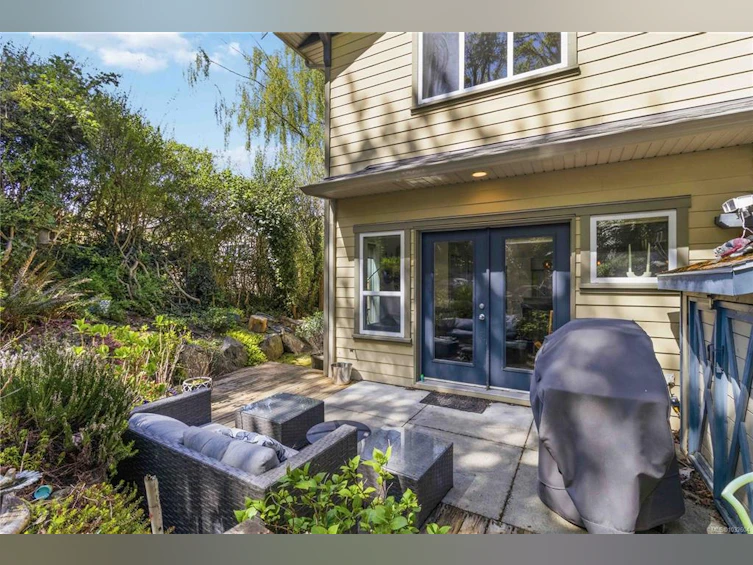 1089 Colville Road, Esquimalt, BC, V9A 4P9 - 16