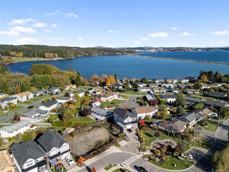 282 Seafield Road, Colwood, BC, V9C 0R1