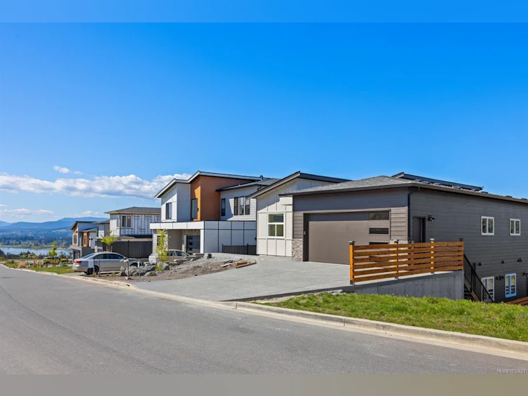 3334 Woodrush Drive, Duncan, BC, V9L 0J9 - 4