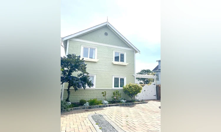 485 Head Street