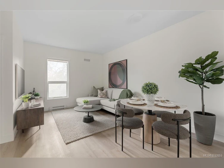 11-2536 Shelbourne Street, Victoria, BC, V8R 4L5 - 9