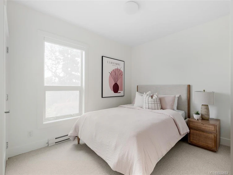 11-2536 Shelbourne Street, Victoria, BC, V8R 4L5 - 16