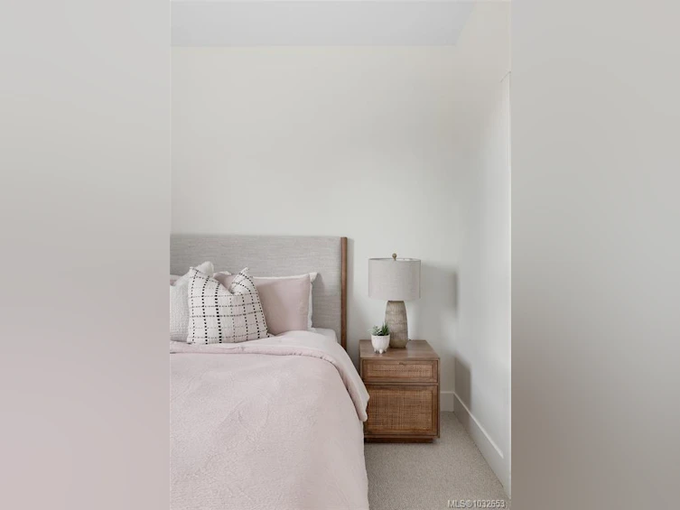 11-2536 Shelbourne Street, Victoria, BC, V8R 4L5 - 17