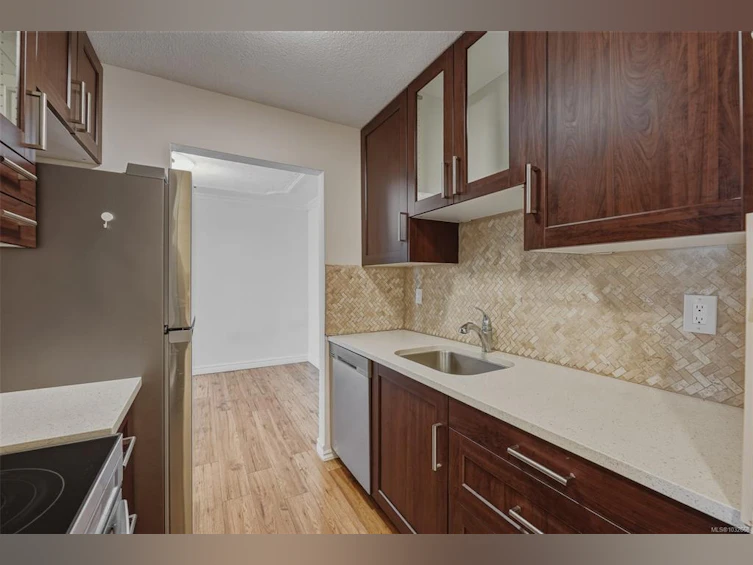 123-1025 Inverness Road, Saanich, BC, V8X 2S2 - 12