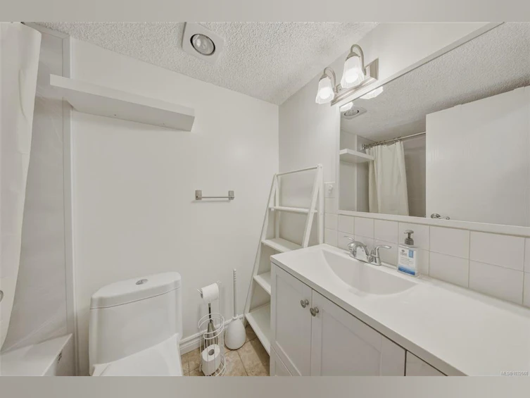 123-1025 Inverness Road, Saanich, BC, V8X 2S2 - 19