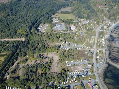 B-6050 Island Highway - 4