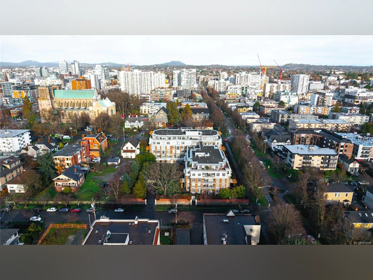 415-999 Burdett Avenue, Victoria, BC, V8V 3G7 - 62