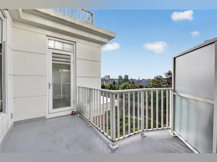 415-999 Burdett Avenue, Victoria, BC, V8V 3G7 - 31