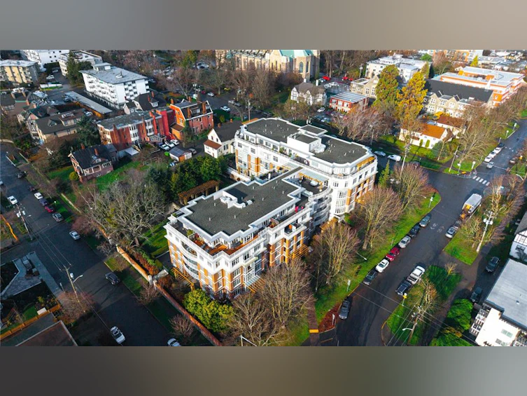 415-999 Burdett Avenue, Victoria, BC, V8V 3G7 - 63