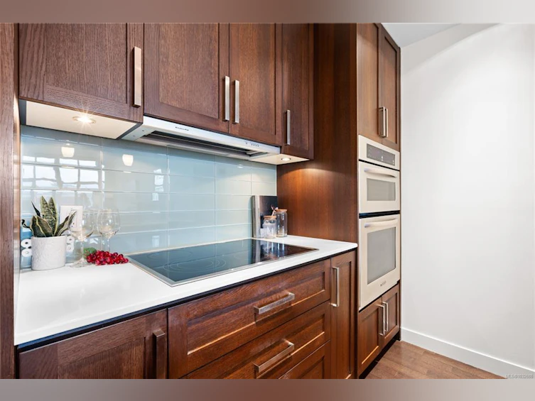 415-999 Burdett Avenue, Victoria, BC, V8V 3G7 - 16