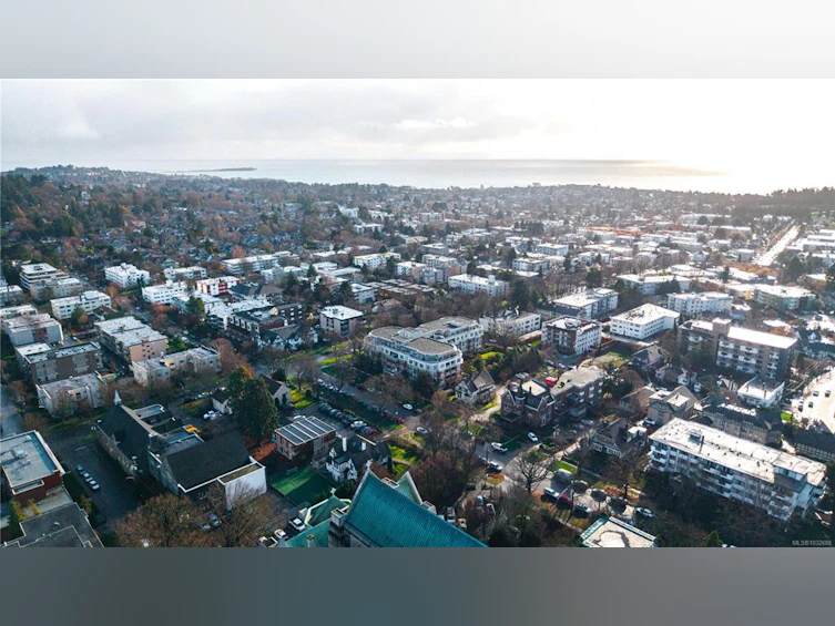 415-999 Burdett Avenue, Victoria, BC, V8V 3G7 - 68