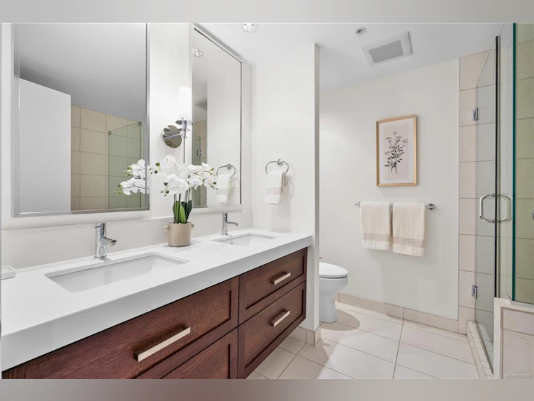 415-999 Burdett Avenue, Victoria, BC, V8V 3G7 - 23
