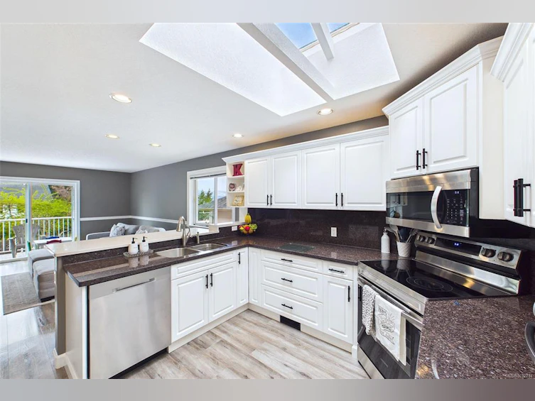 6062 Clarence Way, Nanaimo, BC, V9V 1R7 - 6
