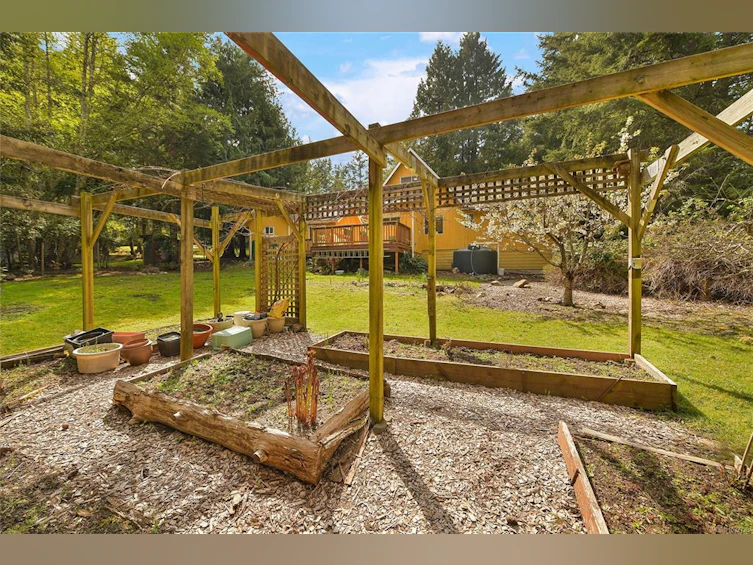 552 Club Crescent, Mayne Island, BC, V0N 2J1 - 39