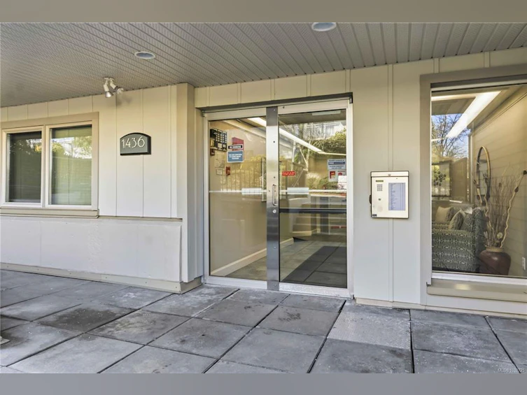 302-1436 Harrison Street, Victoria, BC, V8S 3S2 - 27
