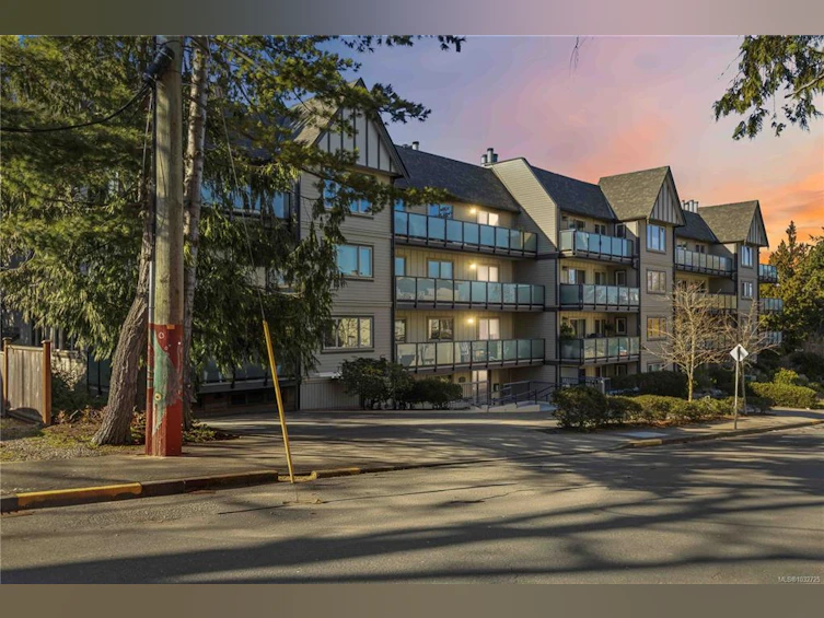 302-1436 Harrison Street, Victoria, BC, V8S 3S2 - 23