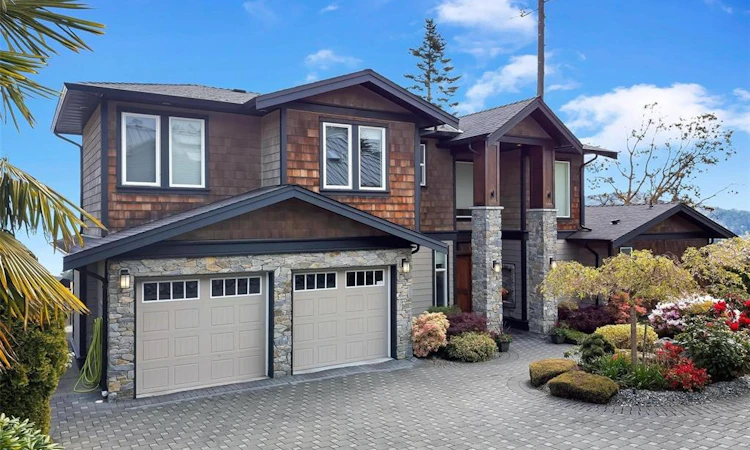 943 Sea Ridge Lane