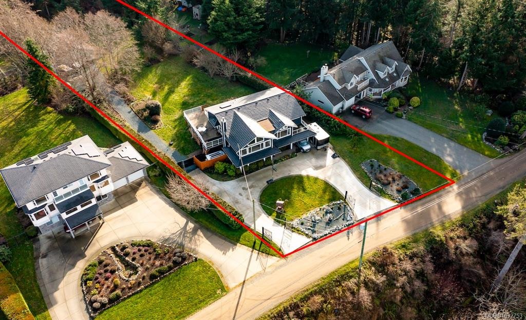 321 Wireless Road, Comox, BC, V9M 3T6