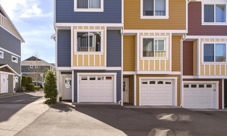 112-6057 Doumont Road