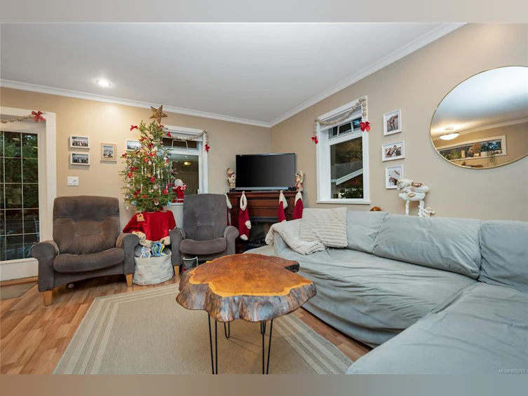 2229 Arbutus Road, Saanich, BC, V8N 1V2 - 47