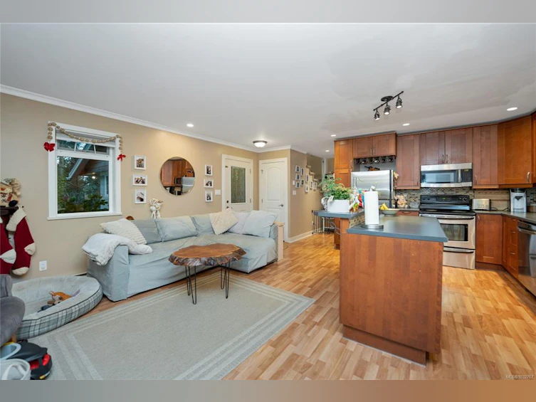 2229 Arbutus Road, Saanich, BC, V8N 1V2 - 44