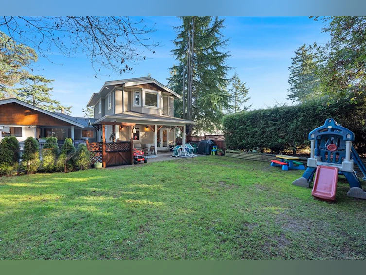 2229 Arbutus Road, Saanich, BC, V8N 1V2 - 56