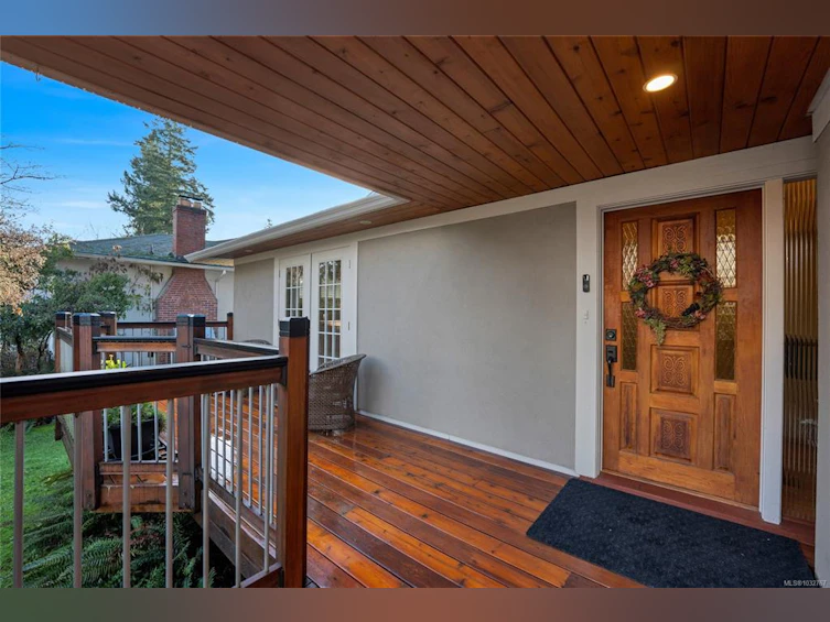 2229 Arbutus Road, Saanich, BC, V8N 1V2 - 4