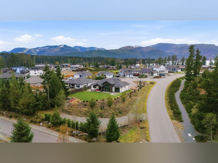 7260 Lakefront Drive, Lake Cowichan, BC, V0R 3E1 - 65